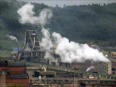 ArcelorMittal estudia reabrir el horno alto 'B' de Gijón