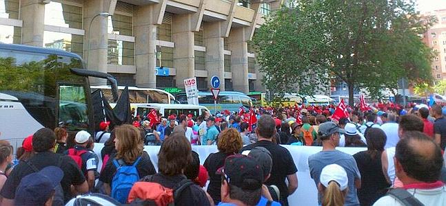 Multitudinaria manifestación en Madrid en defensa de las minas